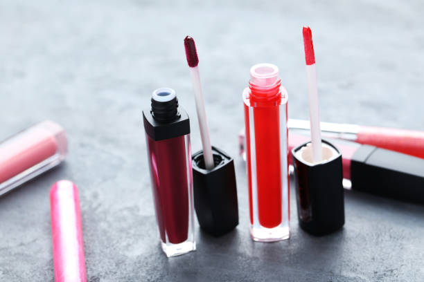 How to Customize Lip Gloss Tubes